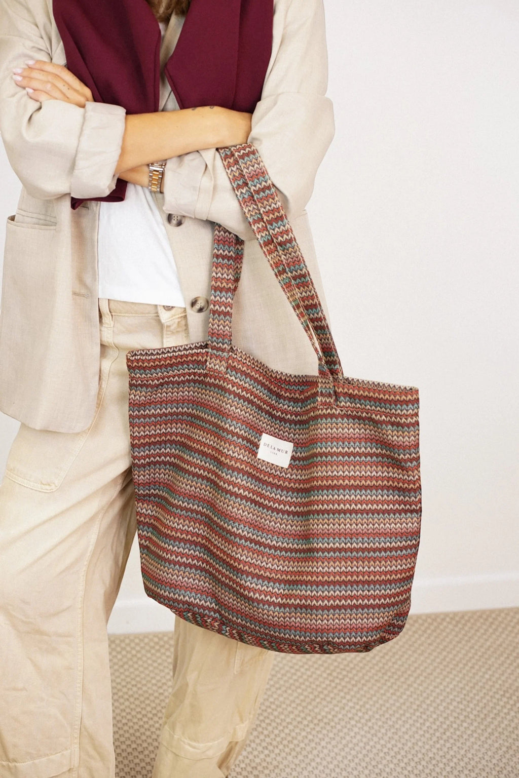 Da La Mur Shopper mit herbstlichem Zickzack-Muster mit Reißverschluss