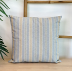 Polsterüberzug hellblau mit breiten Streifen creme
