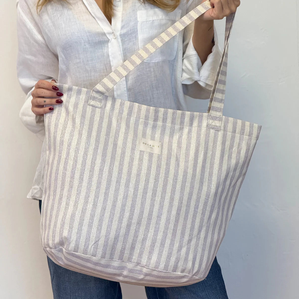 Shopper lila-creme glänzend mit Reißverschluss