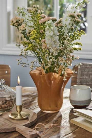 Vase wellig rostrot