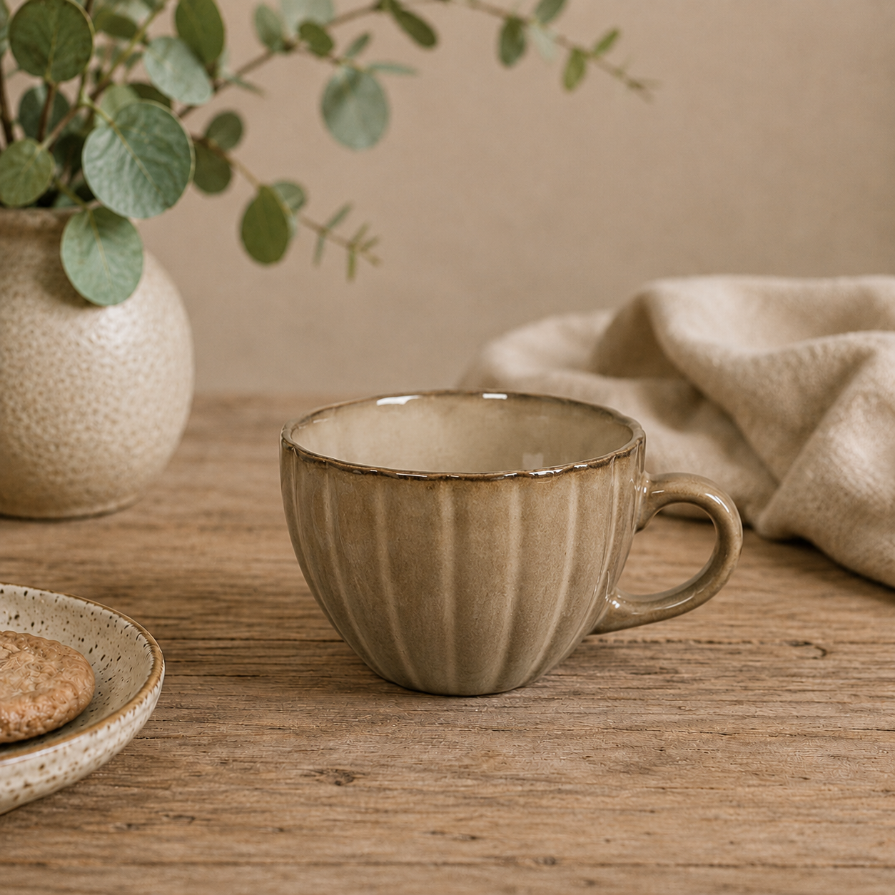 Tasse mit Rillen L sand